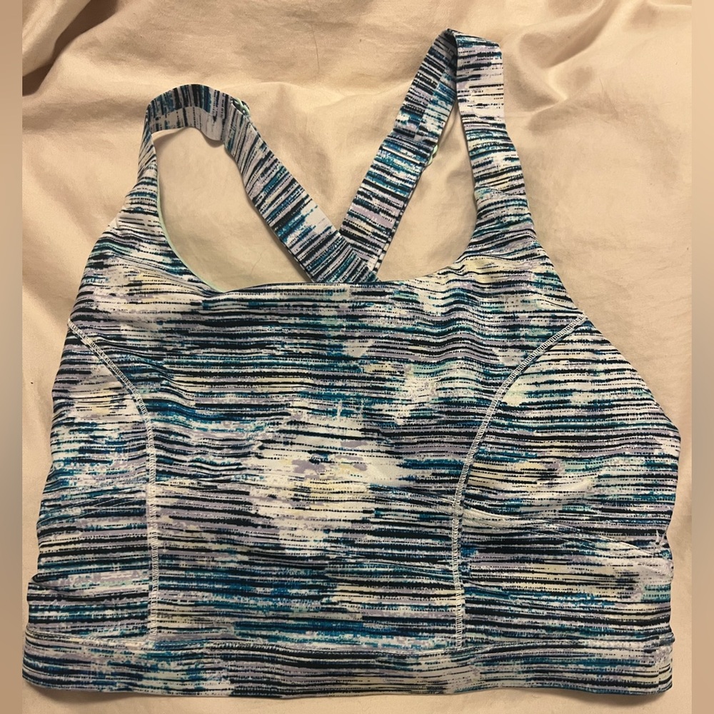 Lululemon Size 6 sports bra